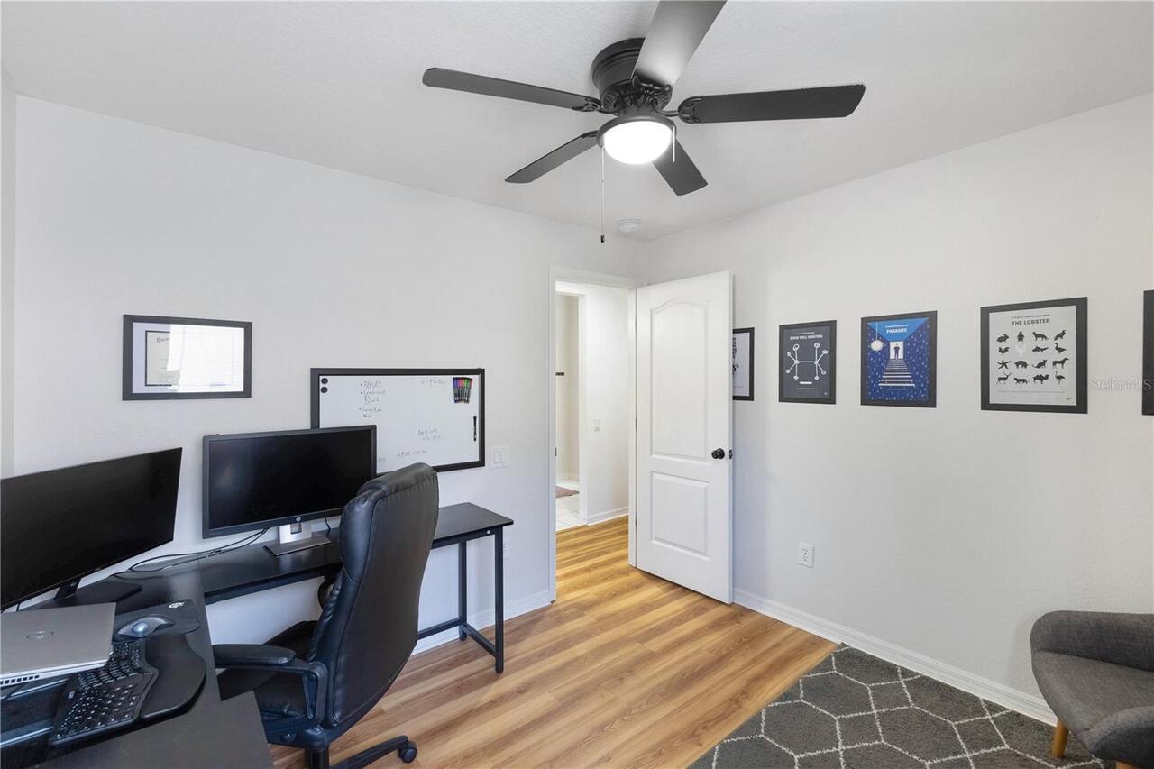 Listing Photo 12