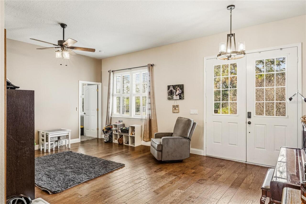 Listing Photo 15