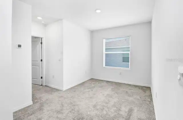 Listing Photo 14