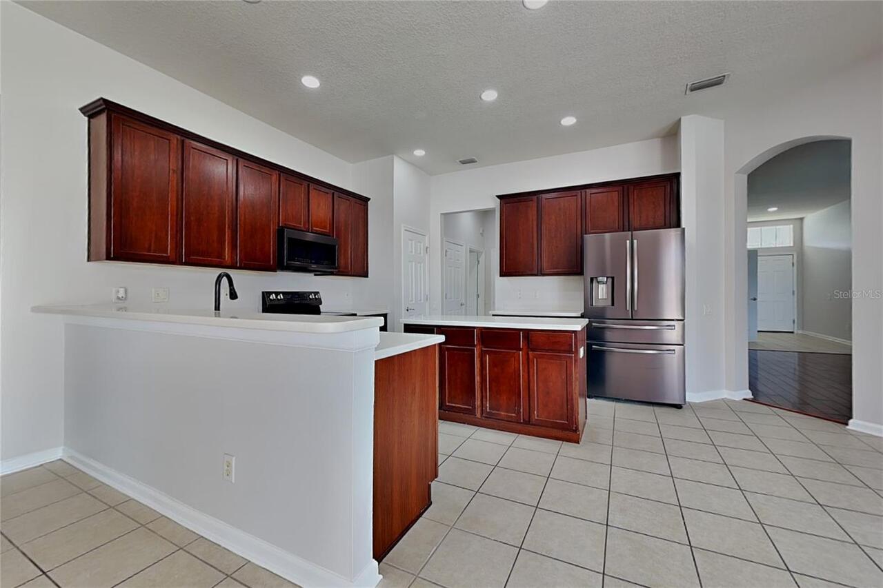 Listing Photo 8