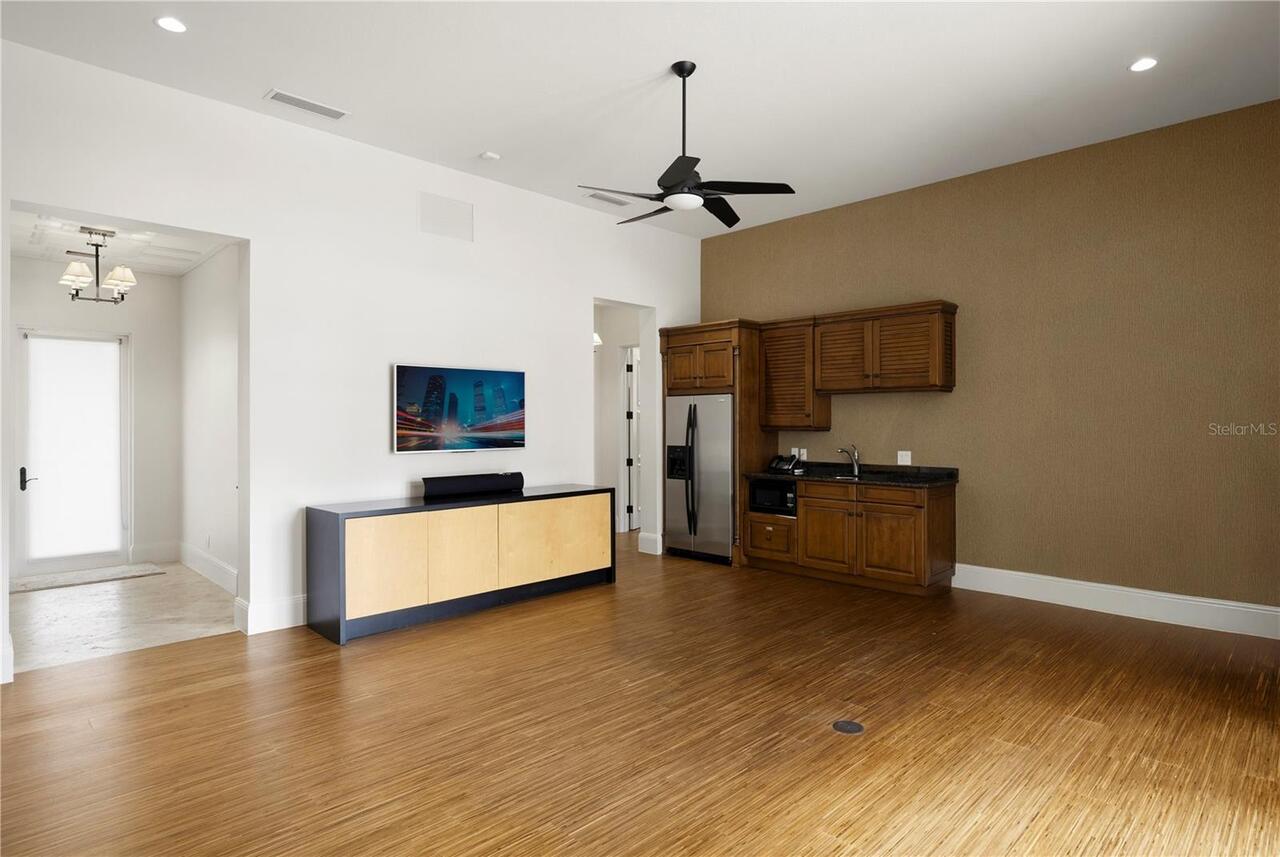 Listing Photo 52