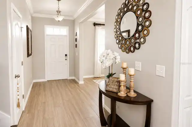 Listing Photo 8