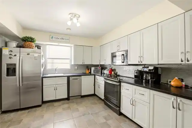 Listing Photo 7