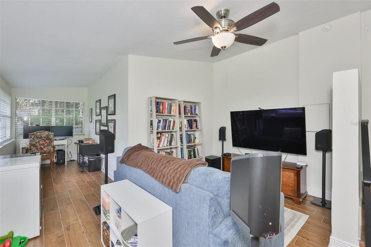 Listing Photo 12