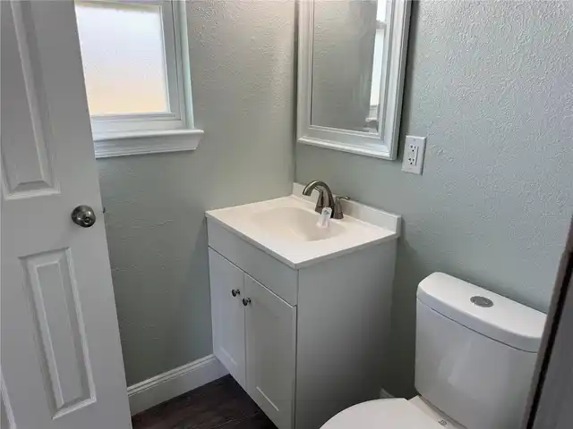 Listing Photo 10