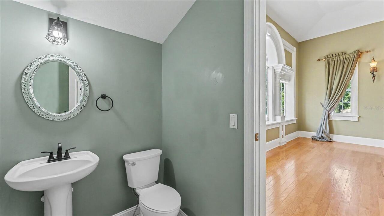Listing Photo 16
