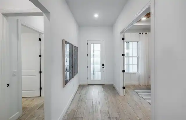Listing Photo 10