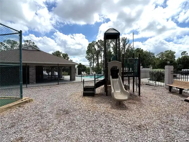 Listing Photo 33
