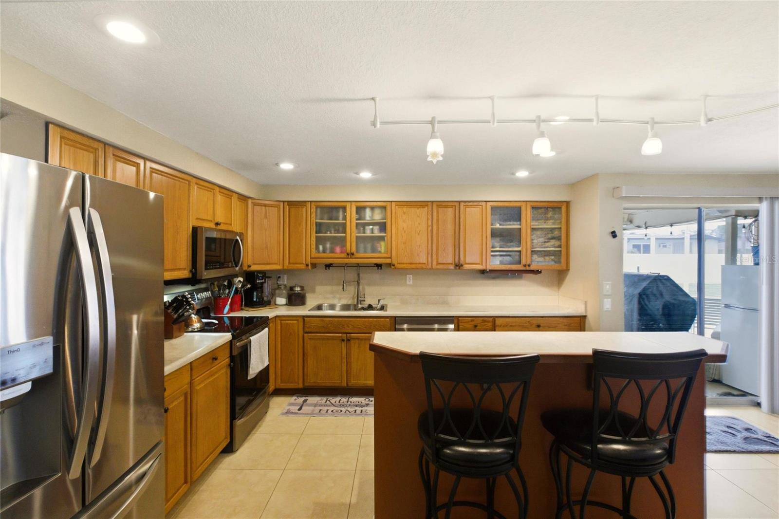 Listing Photo 11