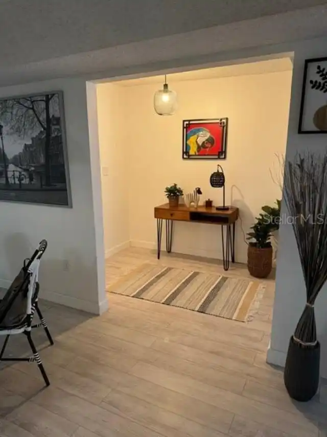 Listing Photo 8