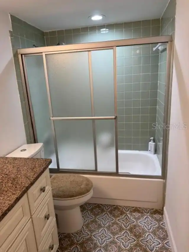 Listing Photo 10