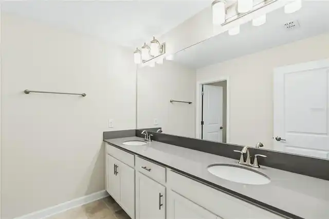 Listing Photo 34