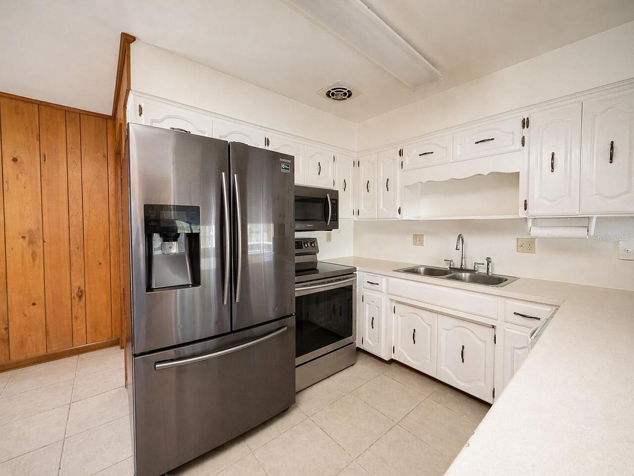 Listing Photo 8