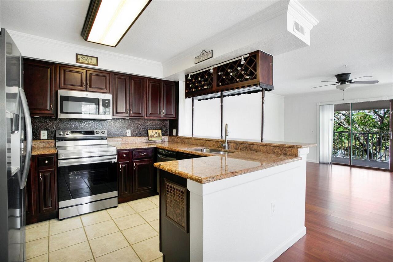 Listing Photo 9