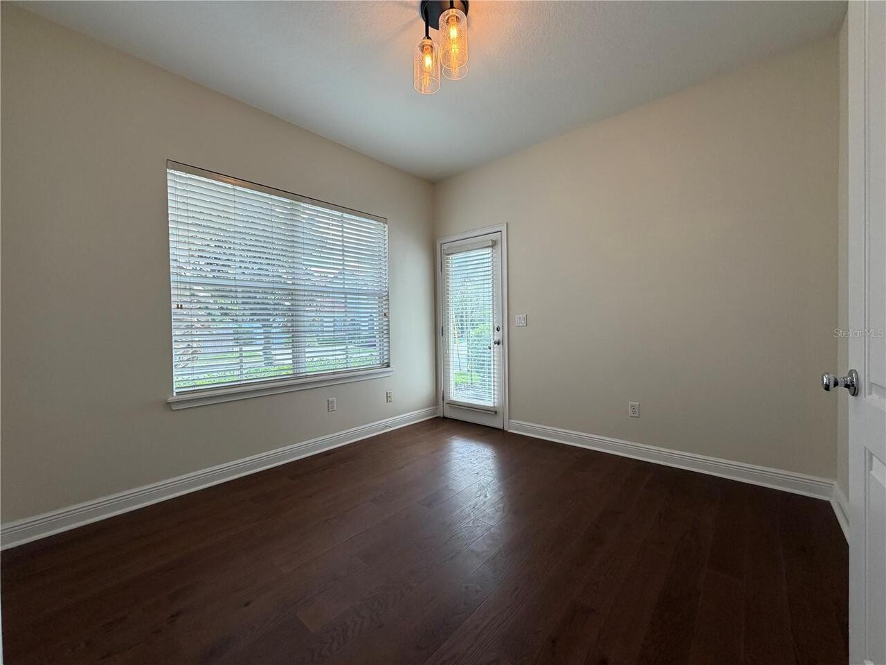 Listing Photo 7