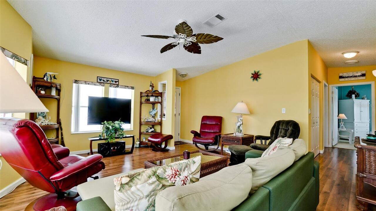Listing Photo 14