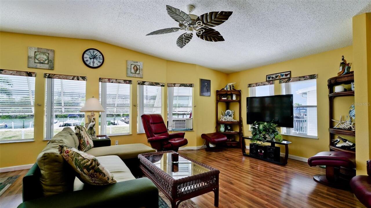 Listing Photo 15
