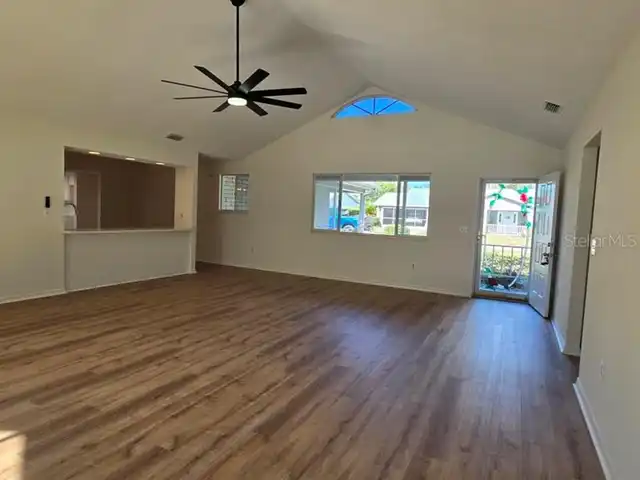 Listing Photo 13