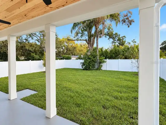 Listing Photo 11