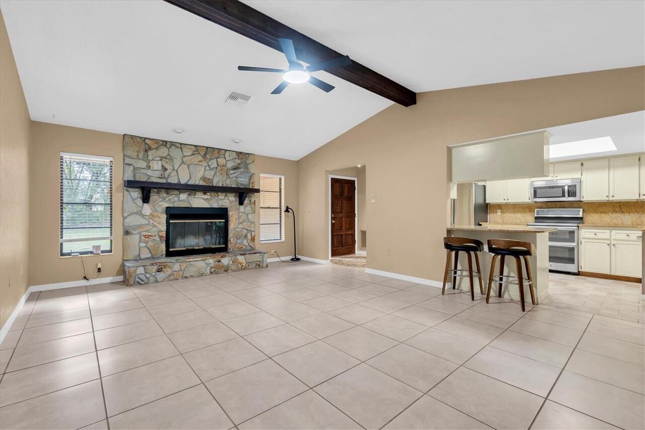 Listing Photo 8