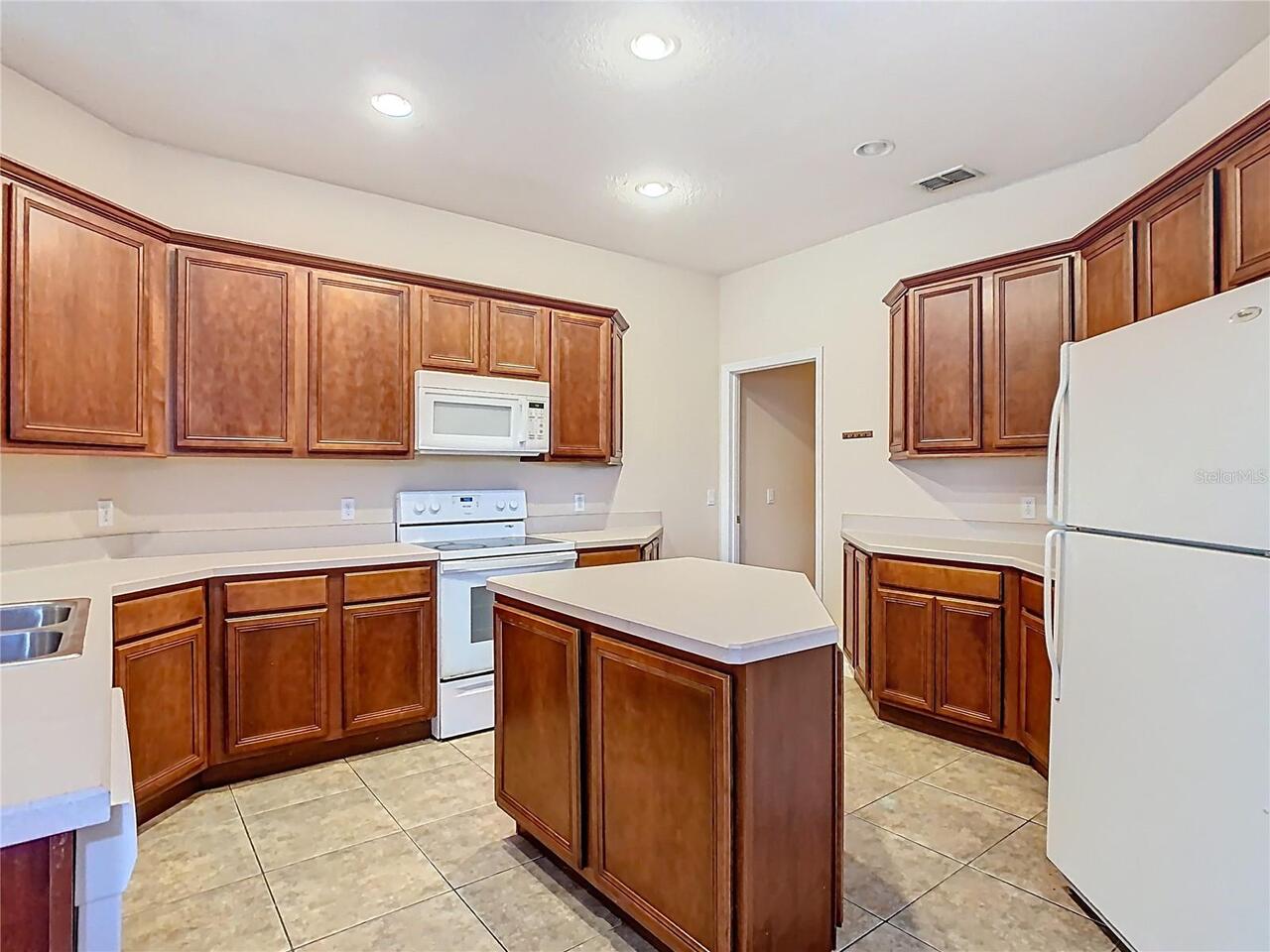 Listing Photo 14