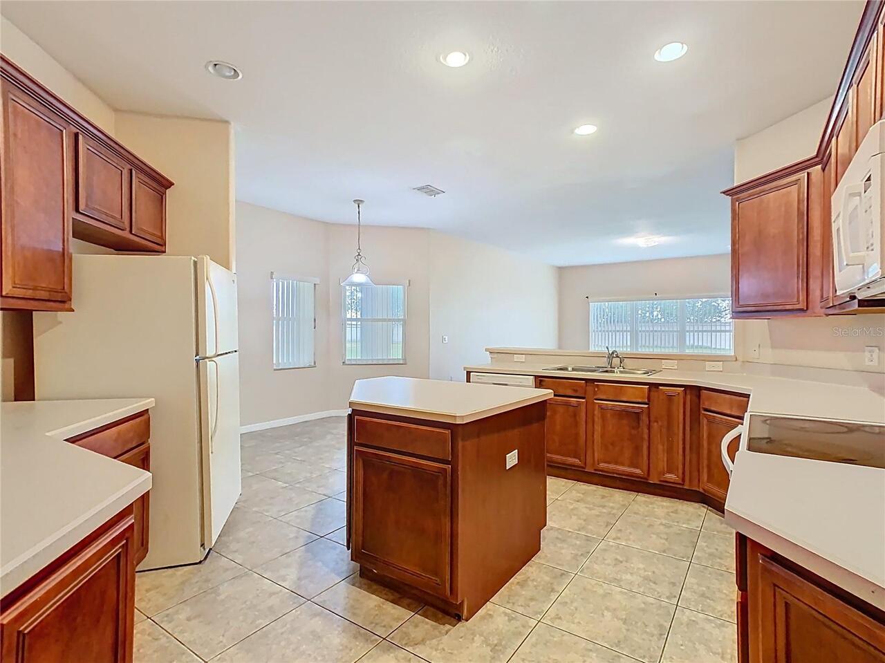 Listing Photo 16