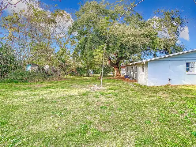 Listing Photo 16