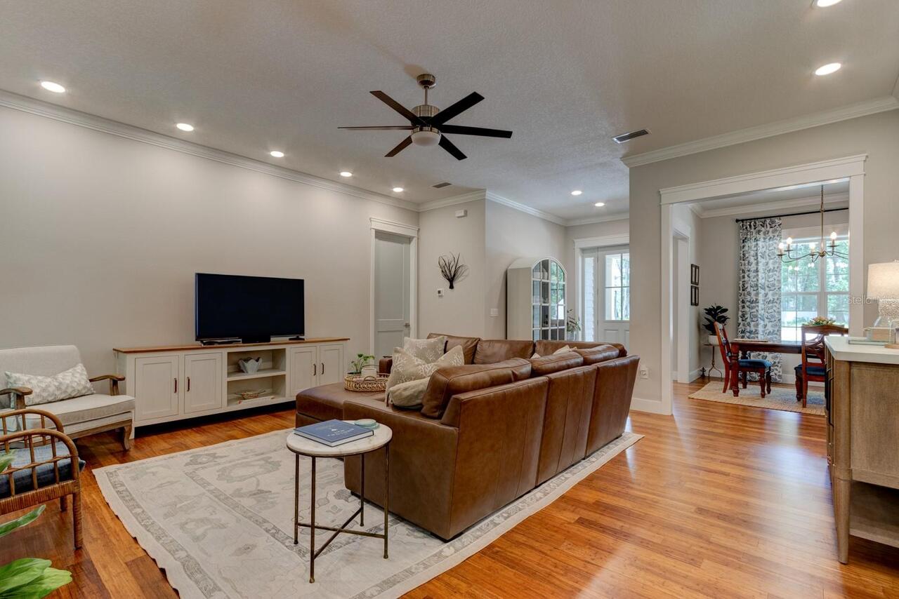 Listing Photo 16