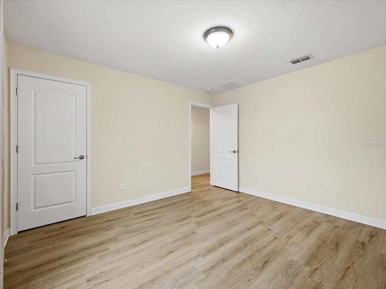 Listing Photo 37