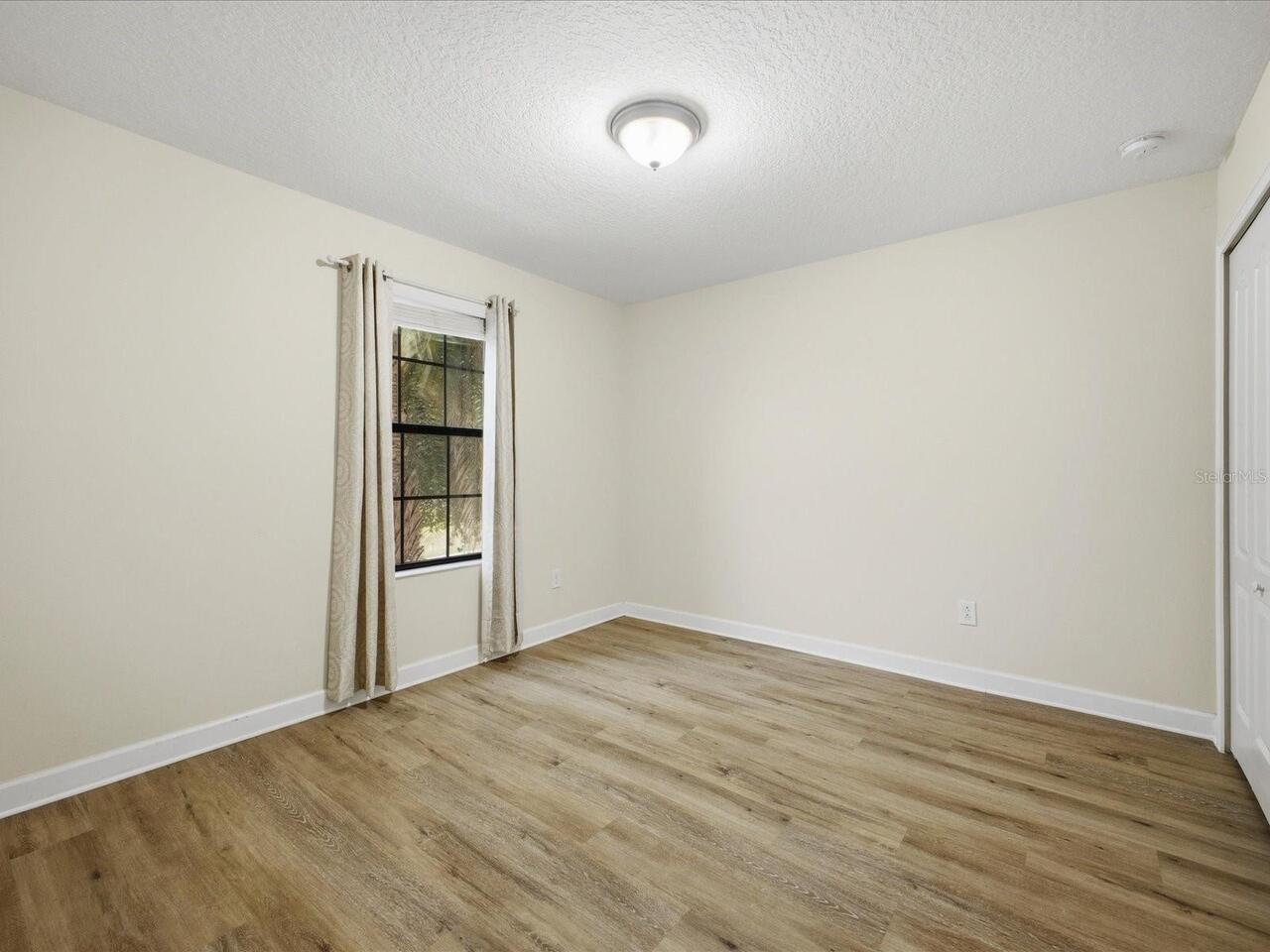 Listing Photo 38