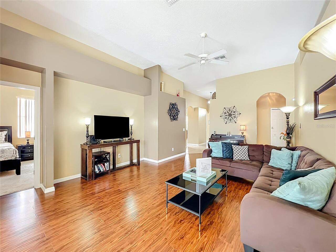 Listing Photo 23