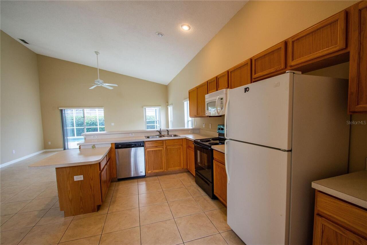 Listing Photo 8