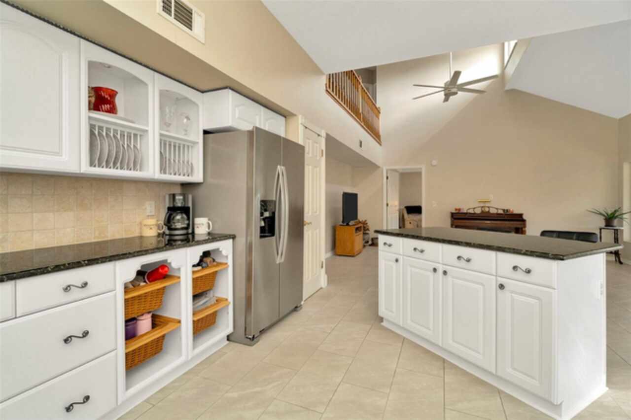 Listing Photo 15