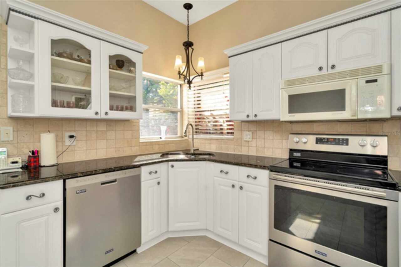 Listing Photo 16