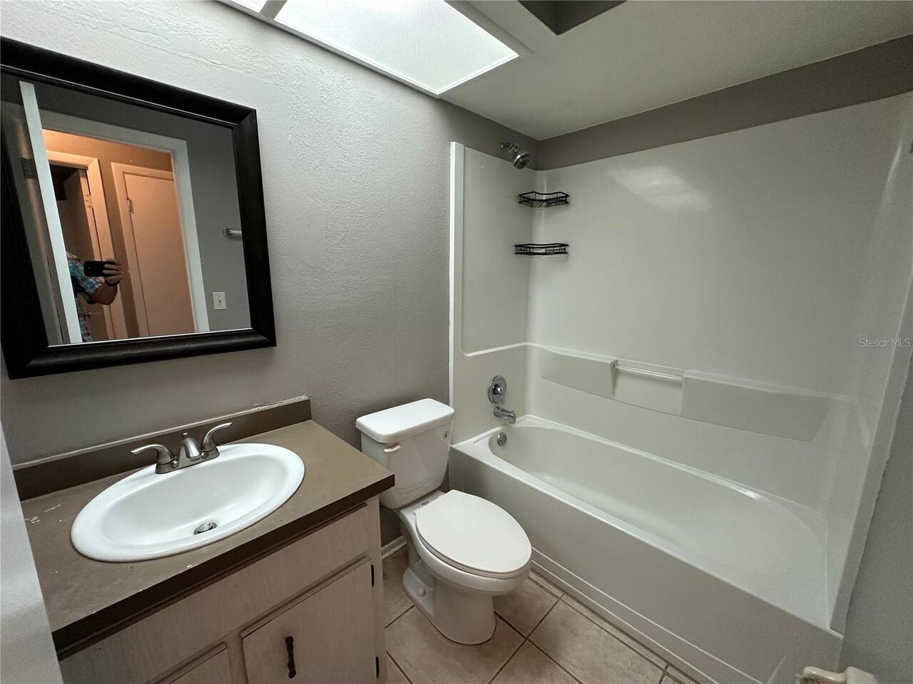 Listing Photo 11