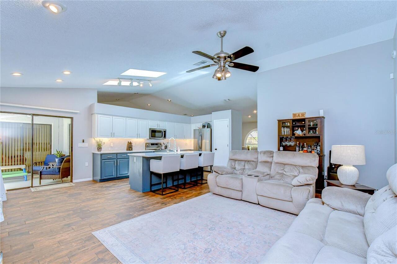 Listing Photo 17