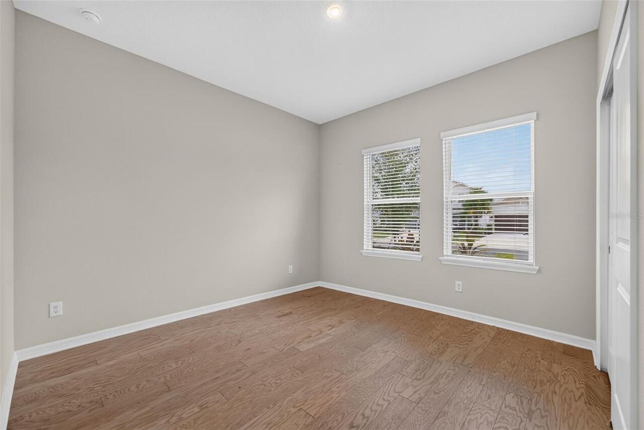 Listing Photo 16