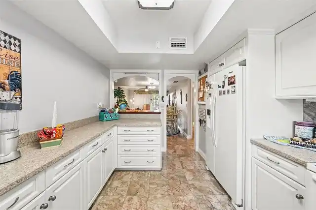 Listing Photo 6
