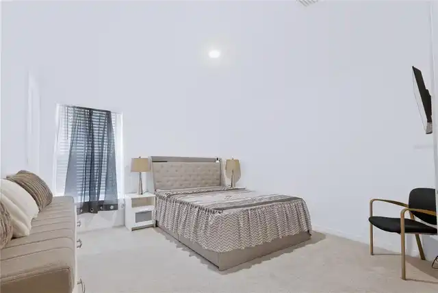 Listing Photo 24