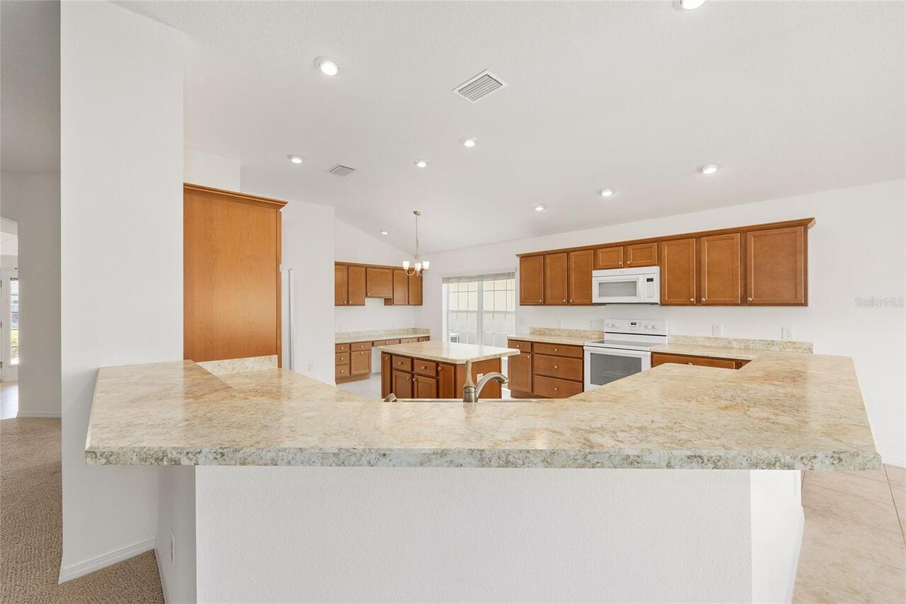 Listing Photo 14