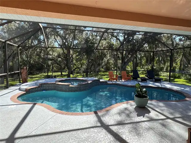 Listing Photo 9