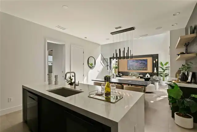 Listing Photo 22