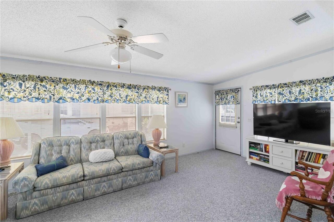 Listing Photo 7