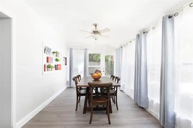 Listing Photo 8