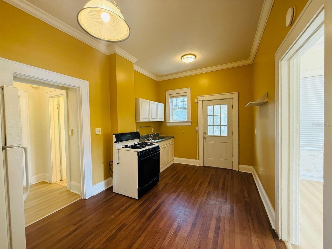 Listing Photo 7
