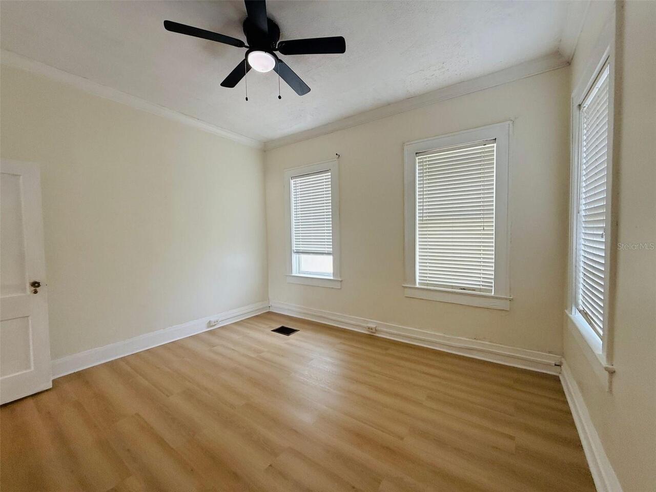 Listing Photo 13