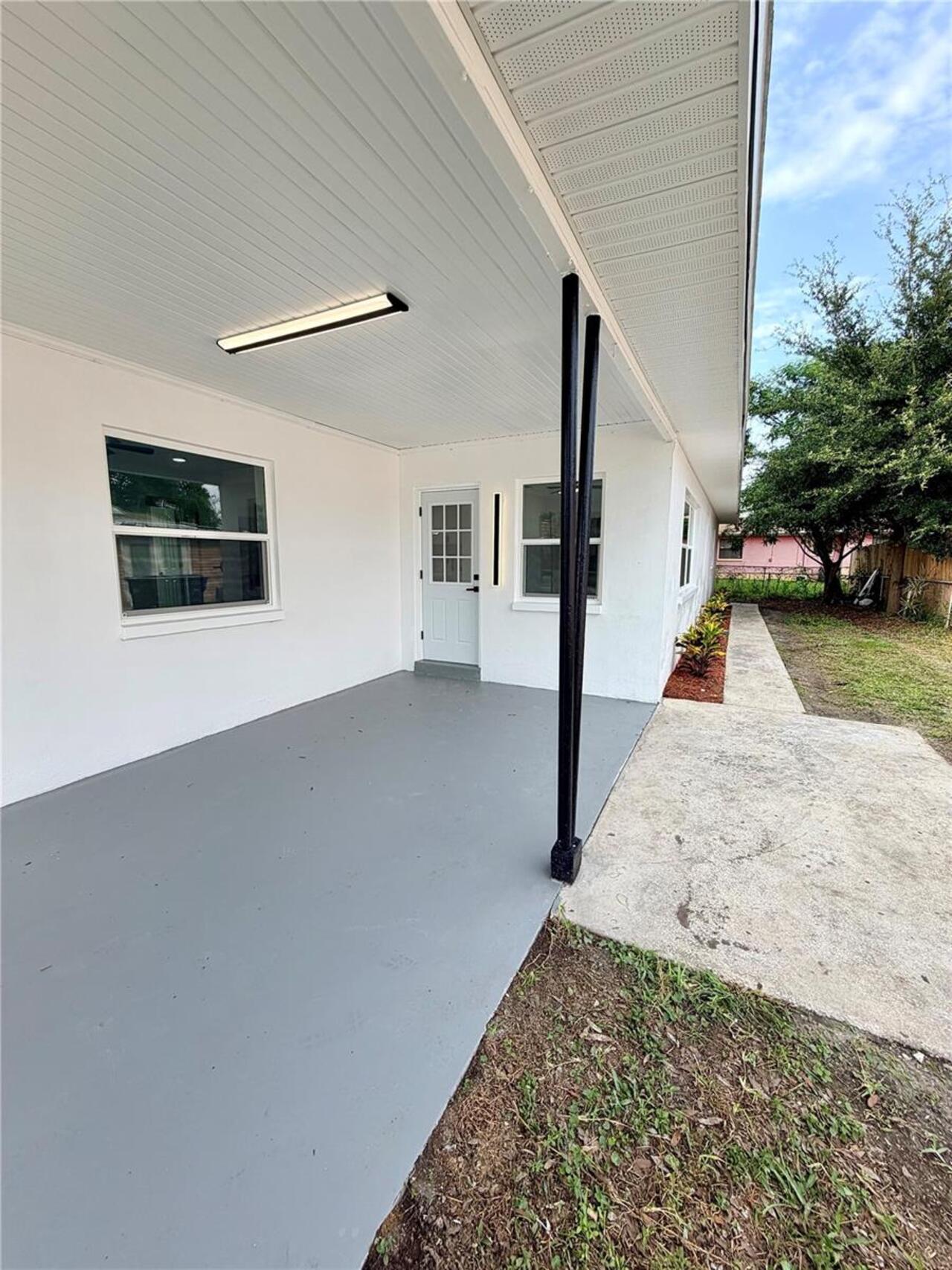 Listing Photo 8