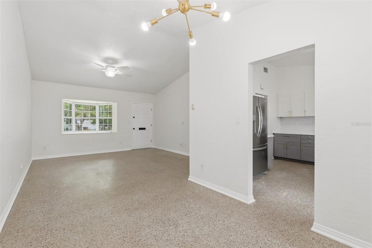 Listing Photo 9