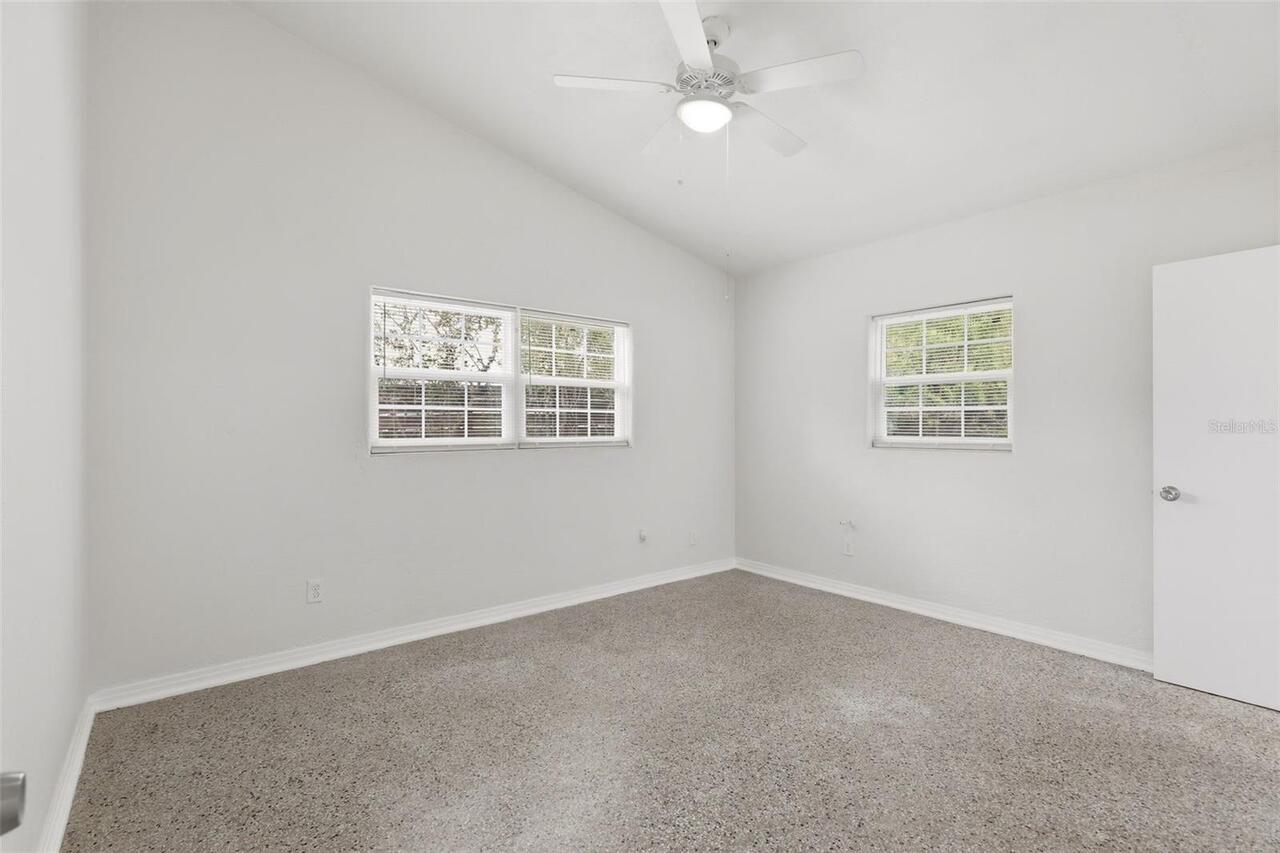 Listing Photo 18