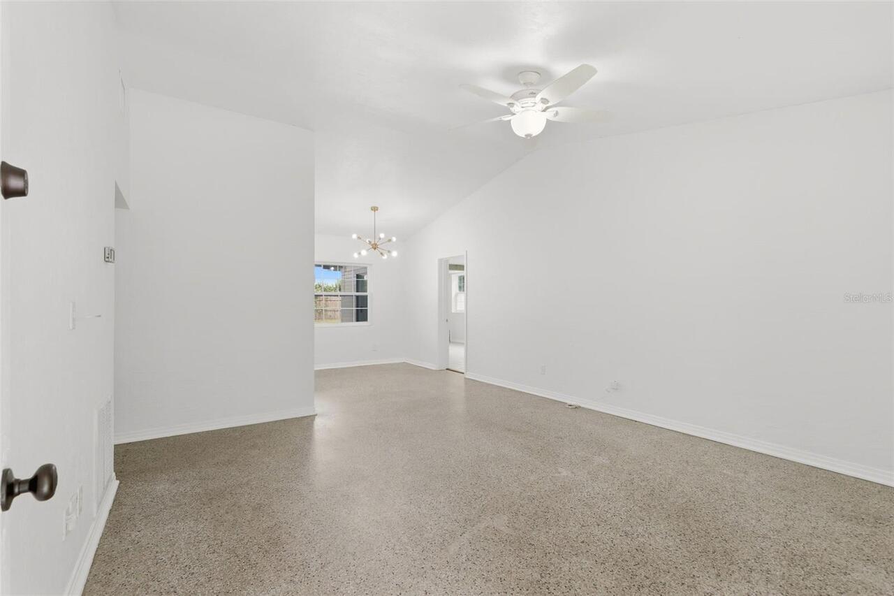 Listing Photo 43